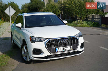 Внедорожник / Кроссовер Audi Q3 2019 в 