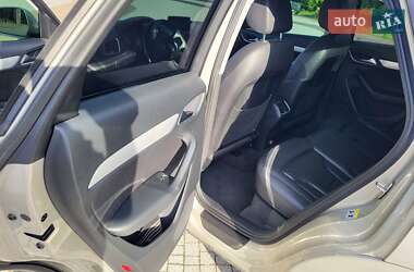 Внедорожник / Кроссовер Audi Q3 2016 в 