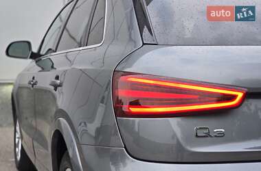 Внедорожник / Кроссовер Audi Q3 2015 в 
