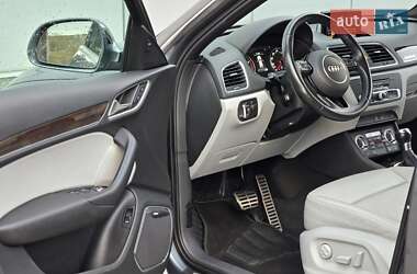 Внедорожник / Кроссовер Audi Q3 2015 в 