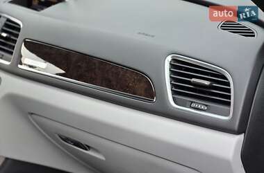 Внедорожник / Кроссовер Audi Q3 2015 в 