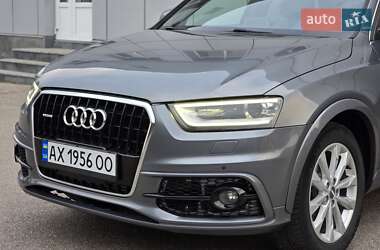 Внедорожник / Кроссовер Audi Q3 2015 в 