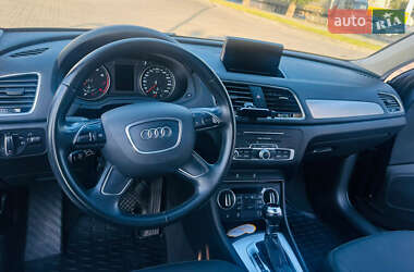 Внедорожник / Кроссовер Audi Q3 2016 в 