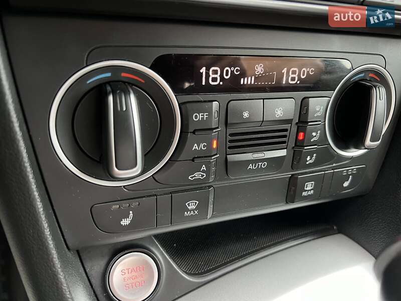 Внедорожник / Кроссовер Audi Q3 2016 в Киеве