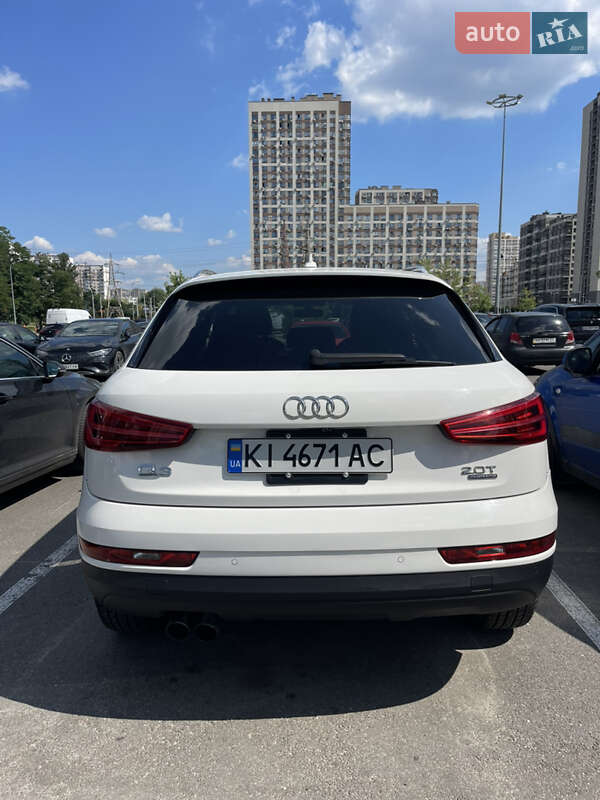 Внедорожник / Кроссовер Audi Q3 2016 в Киеве