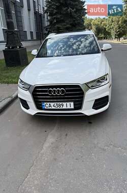 Внедорожник / Кроссовер Audi Q3 2017 в 