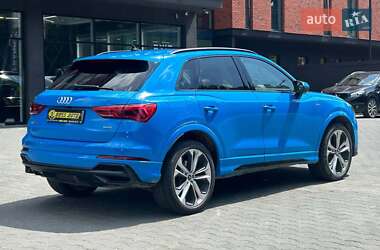 Внедорожник / Кроссовер Audi Q3 2020 в 