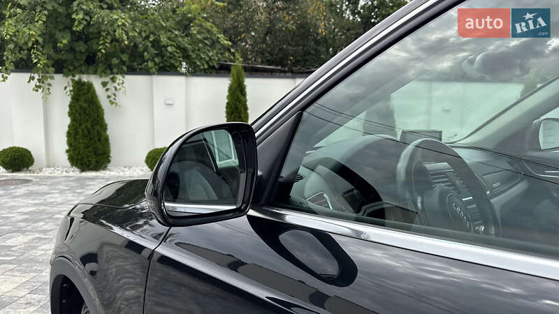 Внедорожник / Кроссовер Audi Q3 2012 в Ивано-Франковске