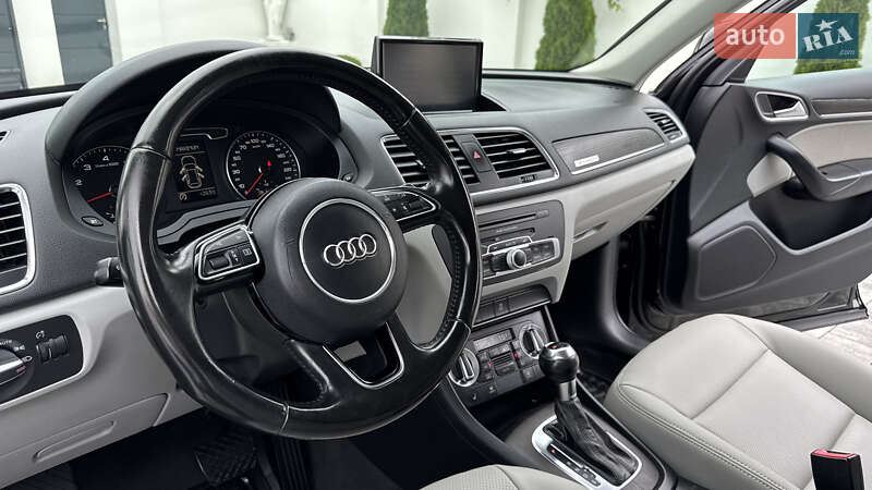 Внедорожник / Кроссовер Audi Q3 2012 в Ивано-Франковске