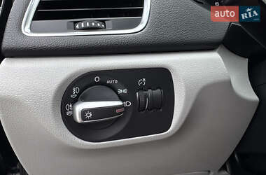 Внедорожник / Кроссовер Audi Q3 2012 в 