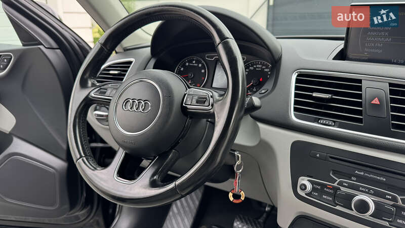 Внедорожник / Кроссовер Audi Q3 2012 в Ивано-Франковске