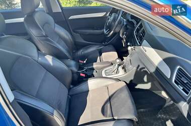 Внедорожник / Кроссовер Audi Q3 2016 в 