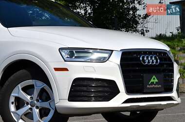 Внедорожник / Кроссовер Audi Q3 2017 в 
