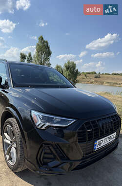 Внедорожник / Кроссовер Audi Q3 2023 в 