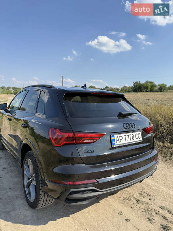 Внедорожник / Кроссовер Audi Q3 2023 в Днепре