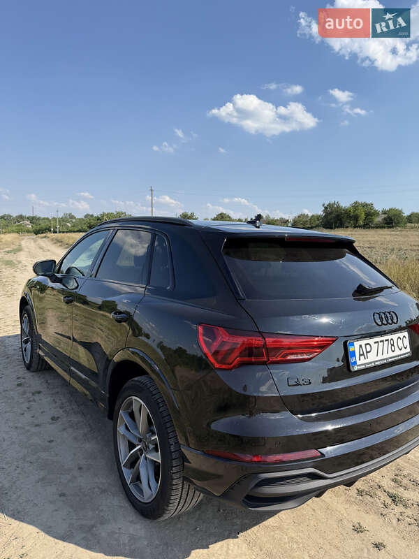 Внедорожник / Кроссовер Audi Q3 2023 в Днепре