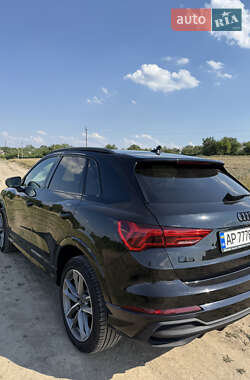 Внедорожник / Кроссовер Audi Q3 2023 в 