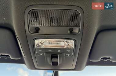 Внедорожник / Кроссовер Audi Q3 2018 в 