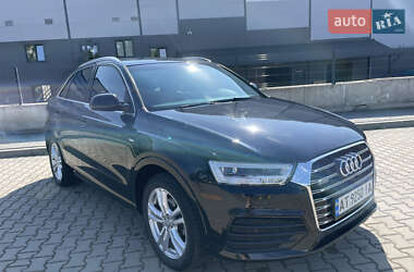 Внедорожник / Кроссовер Audi Q3 2015 в 