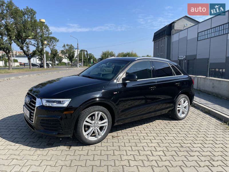 Внедорожник / Кроссовер Audi Q3 2015 в Ивано-Франковске
