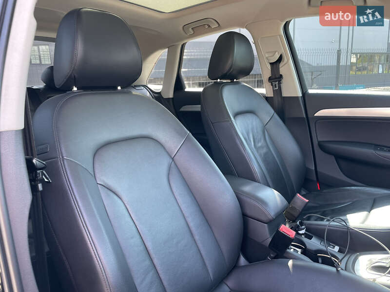 Внедорожник / Кроссовер Audi Q3 2015 в Ивано-Франковске