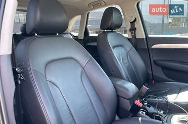 Внедорожник / Кроссовер Audi Q3 2015 в 