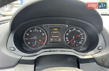 Внедорожник / Кроссовер Audi Q3 2015 в 