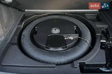 Внедорожник / Кроссовер Audi Q3 2016 в 