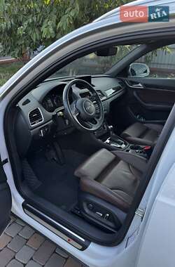 Внедорожник / Кроссовер Audi Q3 2017 в 