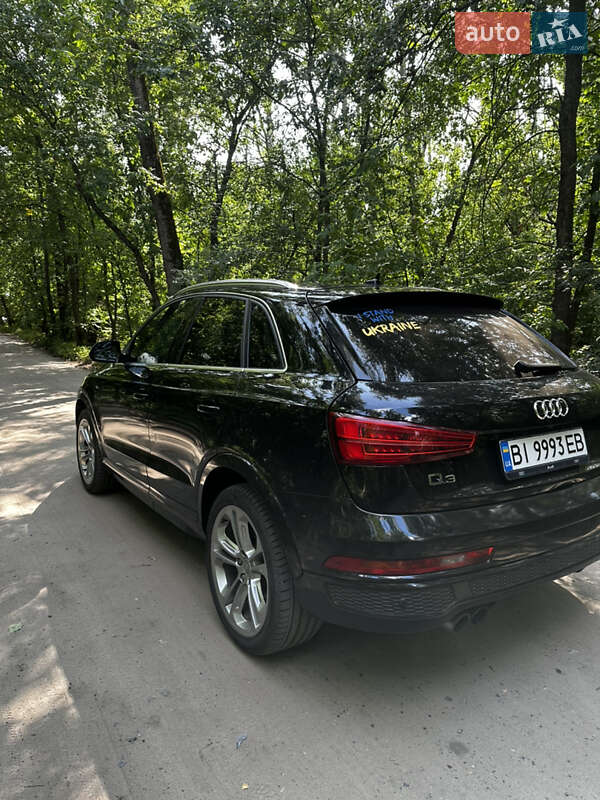 Внедорожник / Кроссовер Audi Q3 2017 в Карловке