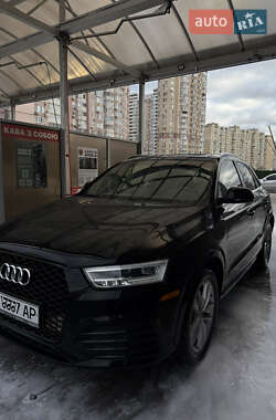 Внедорожник / Кроссовер Audi Q3 2017 в 