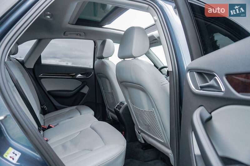 Внедорожник / Кроссовер Audi Q3 2016 в Ивано-Франковске