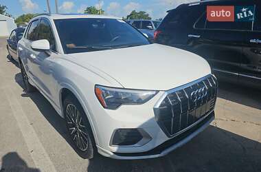 Внедорожник / Кроссовер Audi Q3 2021 в 