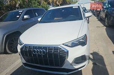 Внедорожник / Кроссовер Audi Q3 2021 в 
