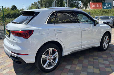 Внедорожник / Кроссовер Audi Q3 2020 в 