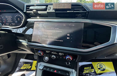 Внедорожник / Кроссовер Audi Q3 2020 в 