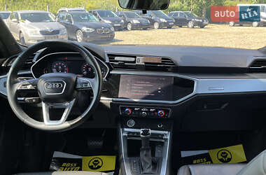 Внедорожник / Кроссовер Audi Q3 2020 в 