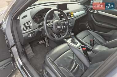 Внедорожник / Кроссовер Audi Q3 2017 в 