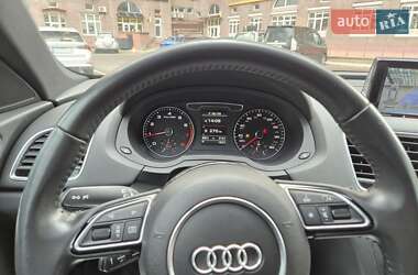 Внедорожник / Кроссовер Audi Q3 2017 в 