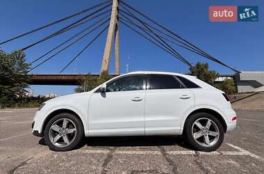 Внедорожник / Кроссовер Audi Q3 2015 в Киеве