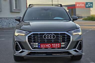 Внедорожник / Кроссовер Audi Q3 2020 в 