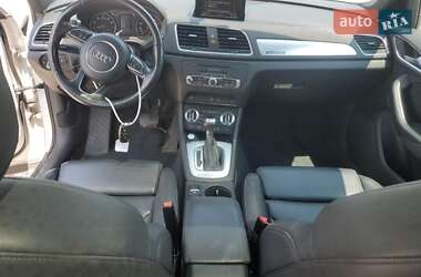 Внедорожник / Кроссовер Audi Q3 2015 в 