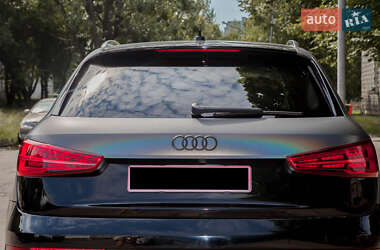 Внедорожник / Кроссовер Audi Q3 2017 в 