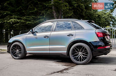 Внедорожник / Кроссовер Audi Q3 2017 в 