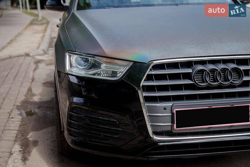 Внедорожник / Кроссовер Audi Q3 2017 в Львове