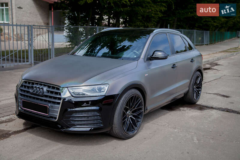 Внедорожник / Кроссовер Audi Q3 2017 в Львове