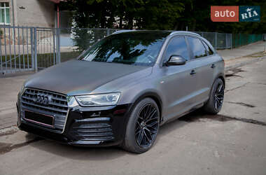 Внедорожник / Кроссовер Audi Q3 2017 в 