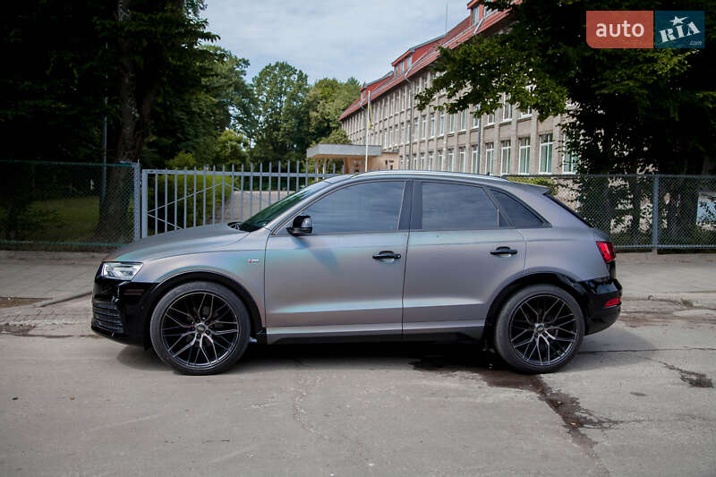 Внедорожник / Кроссовер Audi Q3 2017 в Львове
