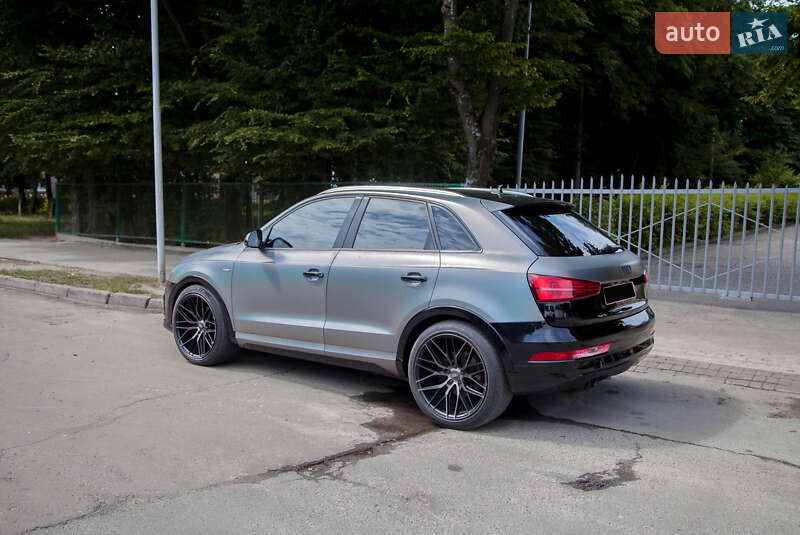 Внедорожник / Кроссовер Audi Q3 2017 в Львове