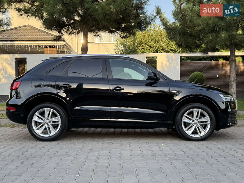 Внедорожник / Кроссовер Audi Q3 2018 в Одессе